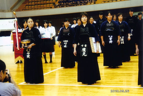全日本女子剣道選手権大会 表彰式　筆者写す